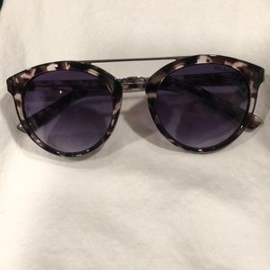 TOMMY HILFIGER SUNGLASSES